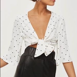 TOPSHOP Polkadot tie front blouse black and white (SIZE 8)